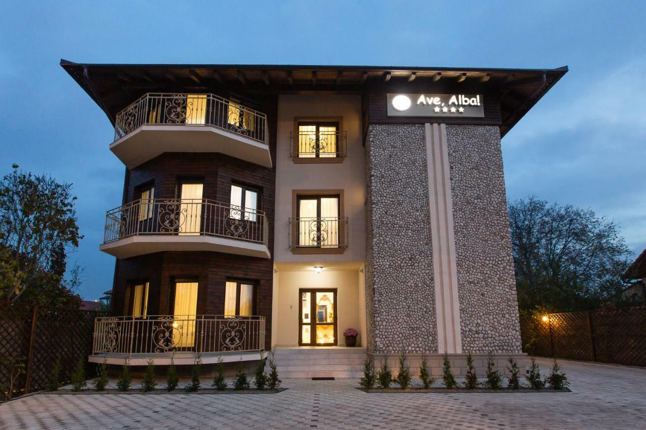 Ave, Alba! Hotel Алба Юлия Екстериор снимка