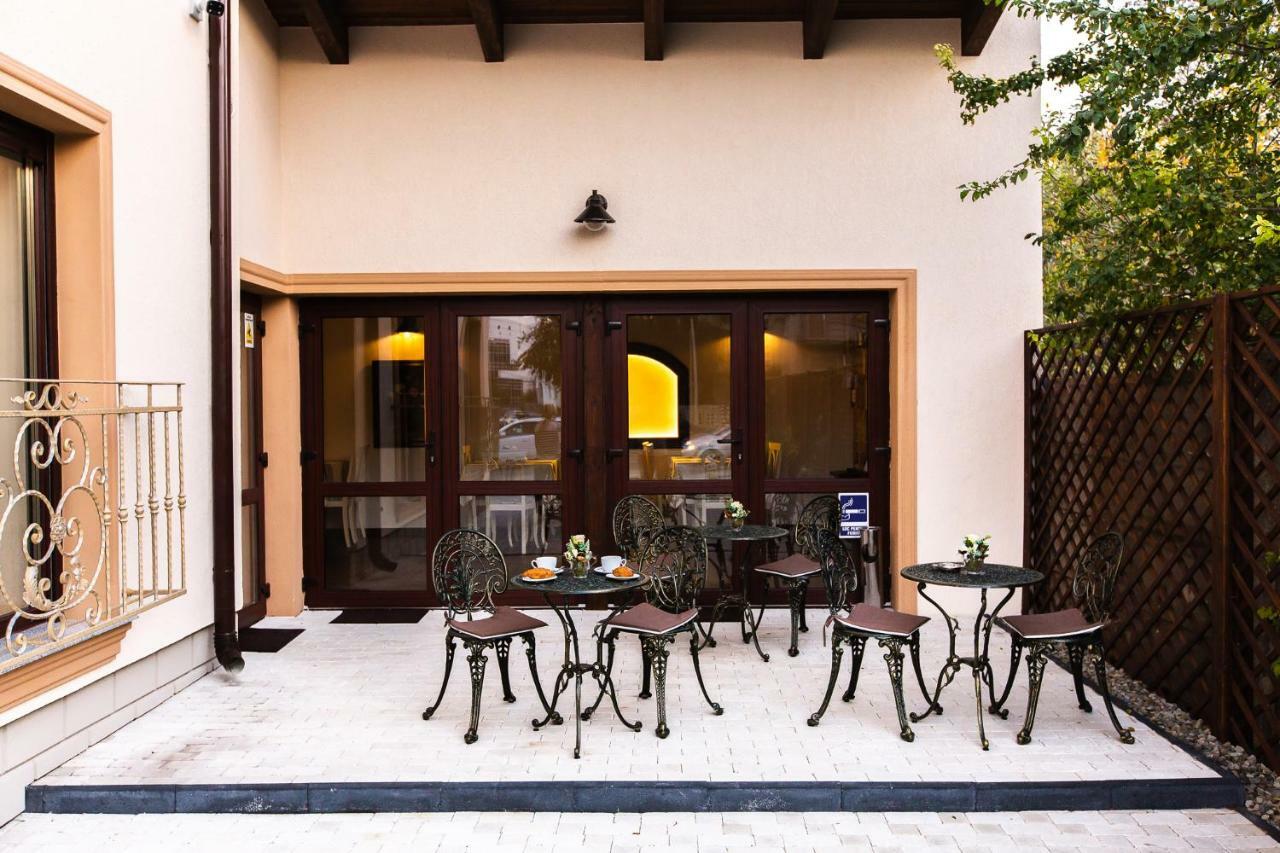 Ave, Alba! Hotel Алба Юлия Екстериор снимка