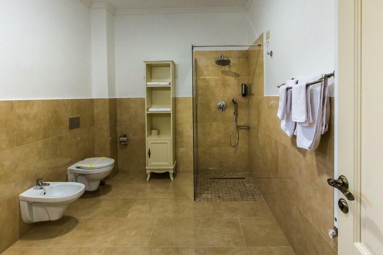 Ave, Alba! Hotel Алба Юлия Екстериор снимка